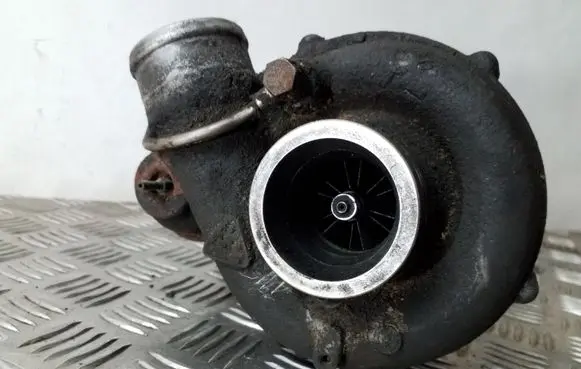 Audi A6 S6 C4 4A Turbo 046145703G