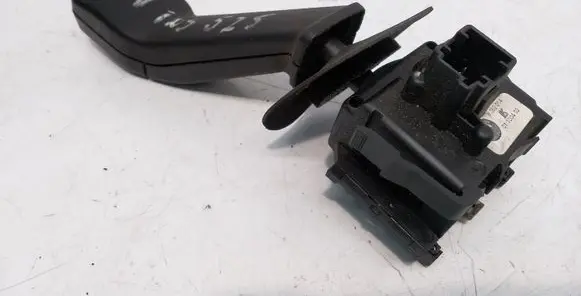BMW 5 E39 Indicator stalk 8352014