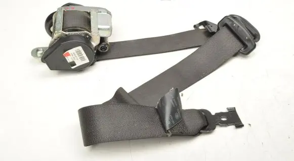 Opel Zafira C Front seatbelt 13394801