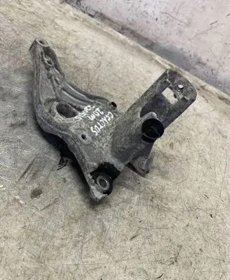 Citroen C4 Cactus Engine mounting bracket 9808696880