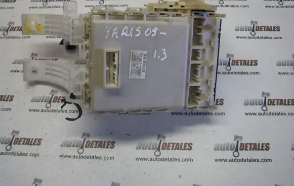Toyota Yaris Fuse box set