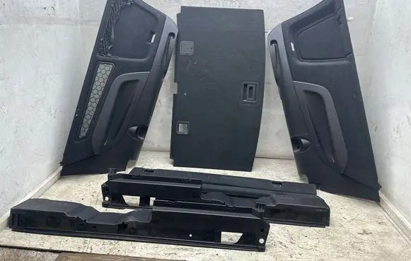 Audi Q7 4L Other trunk/boot trim element 
