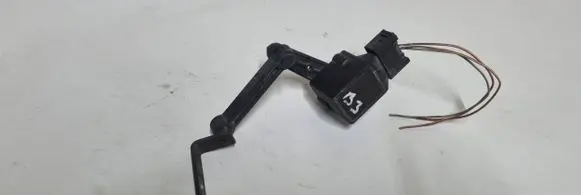 Headlight/headlamp level sensor