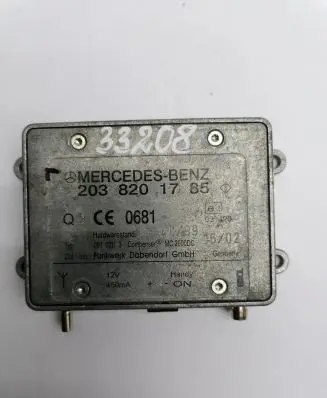 Mercedes-Benz Vaneo W414 Aerial antenna amplifier 2038201785 09102113