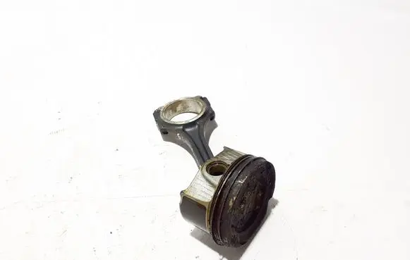 Mercedes-Benz GLC C253 Piston with connecting rod A2640301800