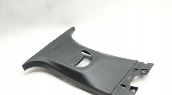 (B) pillar trim (bottom)