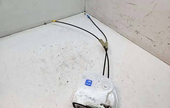 Mitsubishi Eclipse Cross Front door lock