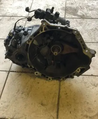 Toyota Yaris Manual 5 speed gearbox