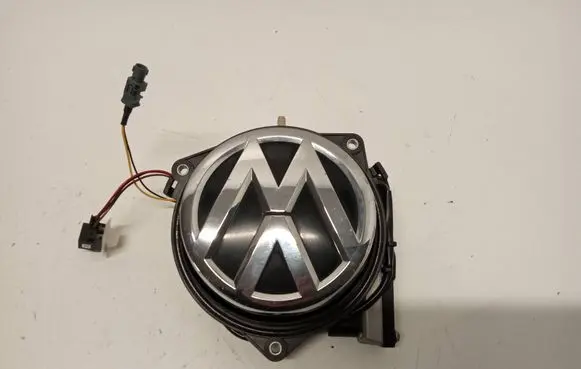 Volkswagen Golf VII Tailgate handle with camera 5G0827469C