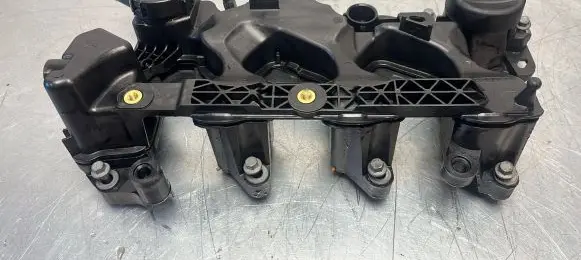 Peugeot 308 Rocker cam cover p1001845