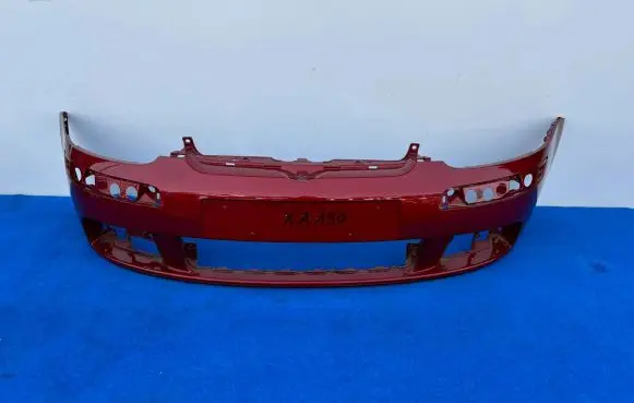 Volkswagen Golf V Front bumper 1K0807221
