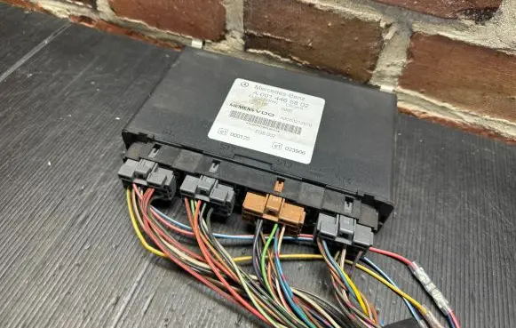 Mercedes-Benz Vario Engine control unit/module ECU A0014465802 A2C53212679