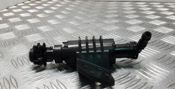 Hyundai Tucson TL Headlight washer spray nozzle D798602600