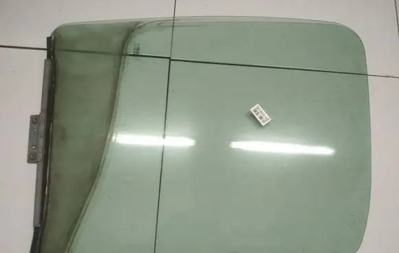 Renault Master II Front door window glass four-door AS2