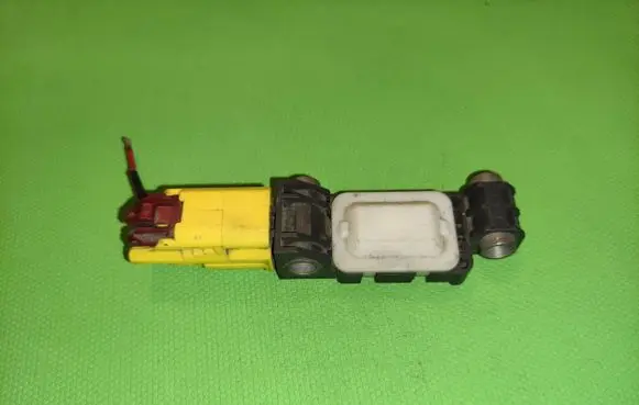 Audi A3 S3 8P Airbag deployment crash/impact sensor 8E0959651A 010960 110960040505
