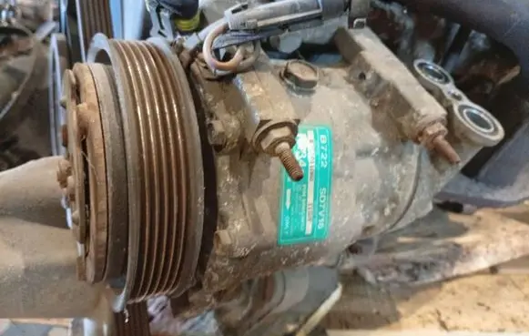 Alfa Romeo 147 Air conditioning (A/C) compressor (pump) B722