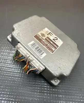 Nissan Navara D40 Gearbox control unit/module 330843X41A