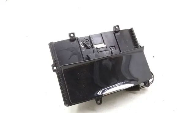 Renault Latitude (L70) Ashtray (front) 