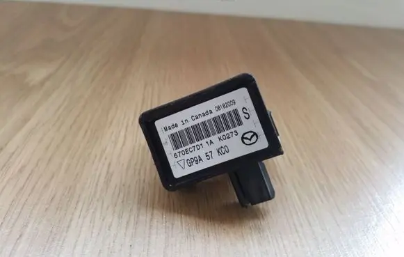 Mazda CX-7 Airbag deployment crash/impact sensor 670EC7D11AK0273 GP9A57KCO