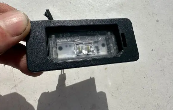 BMW 5 G30 G31 Number plate light 7410302
