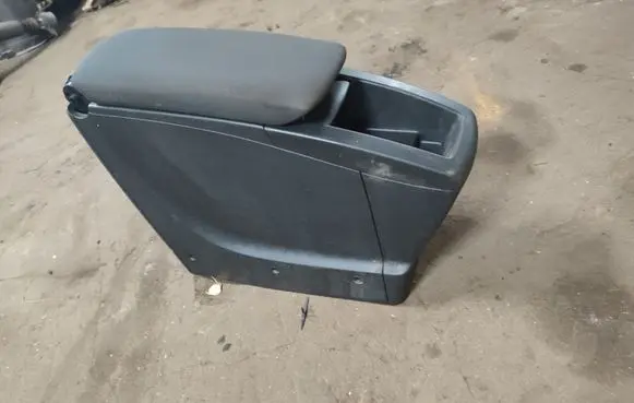 Renault Scenic III - Grand scenic III Armrest 8127320INDA