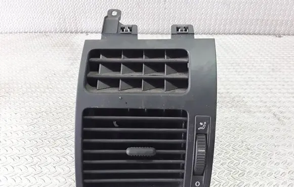 Volkswagen Touran I Dashboard side air vent grill/cover trim 1T0819703A
