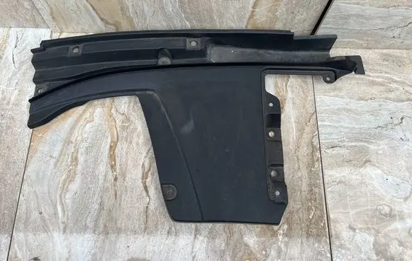 Maserati Levante Other engine bay part 670065823