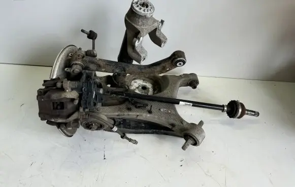 Volvo XC90 Rear wheel hub spindle/knuckle 31360588 31451838 P31325816