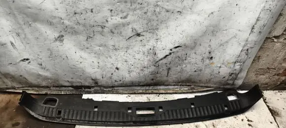 BMW 5 E60 E61 Trunk/boot sill cover protection 7050366