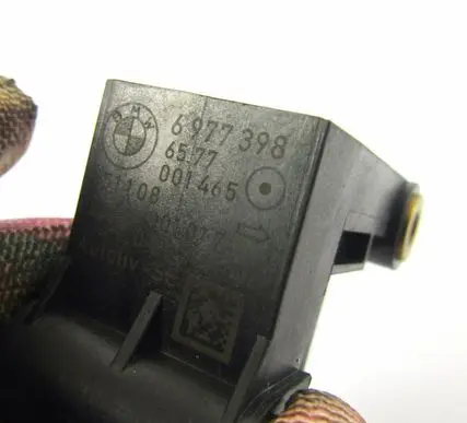 BMW 5 E60 E61 Airbag deployment crash/impact sensor 6977398