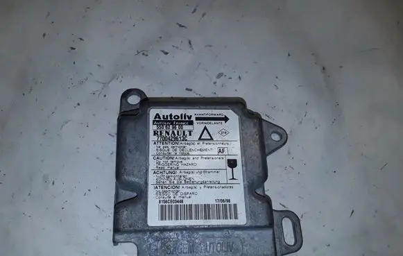 Renault Laguna I Airbag control unit/module 550629600 7700429613C