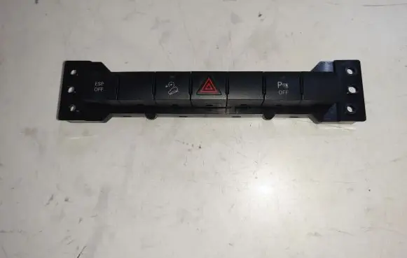Jeep Grand Cherokee (WK) Hazard light switch P04602846AD