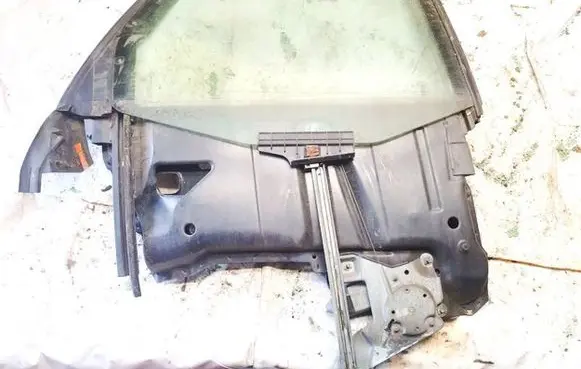 Audi 100 S4 C4 Rear door window/glass frame 
