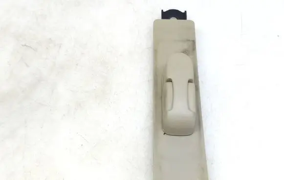 Honda CR-V Seat belt adjustment rail 