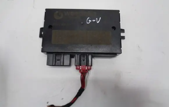 Volkswagen PASSAT B7 Tow bar trailer control unit/module 300001506821