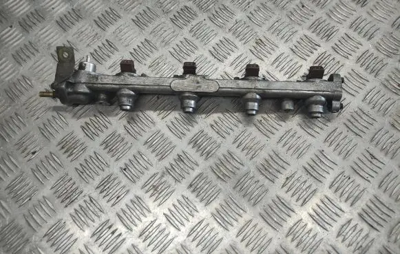 Fuel main line pipe