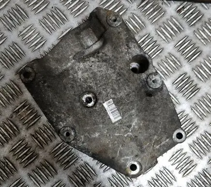 Iveco Daily 6th gen Engine mounting bracket
