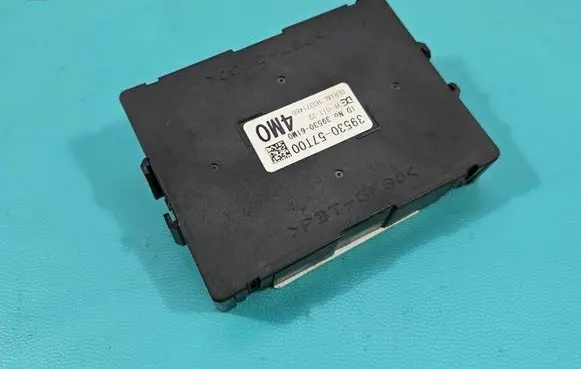 Suzuki SX4 S-Cross Central body control module 3953057T00 IMPRK1558772