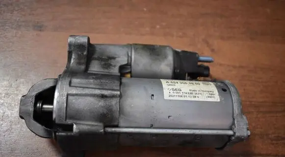 Mercedes-Benz E W213 Starter motor A6549061600