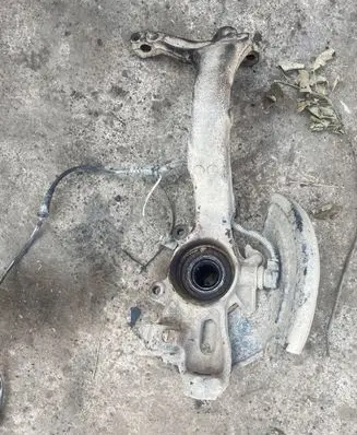 Audi A6 S6 C5 4B Front wheel hub spindle knuckle