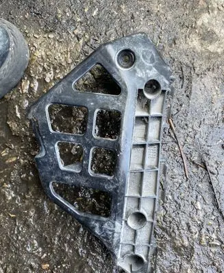 Toyota Auris E180 Front bumper mounting bracket 5253602040