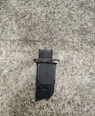 BMW 5 F10 F11 Mass air flow meter 7804150