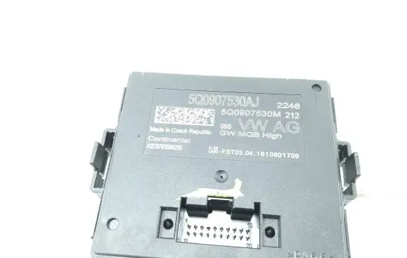 Volkswagen PASSAT B8 Gateway control module 5Q0907530AJ