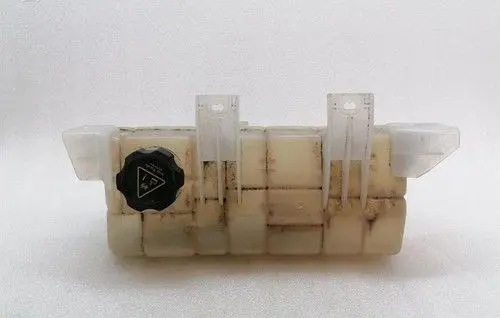 Tesla Model S Coolant expansion tank/reservoir cap 103612400O