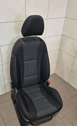 Hyundai i30 Front passenger seat 