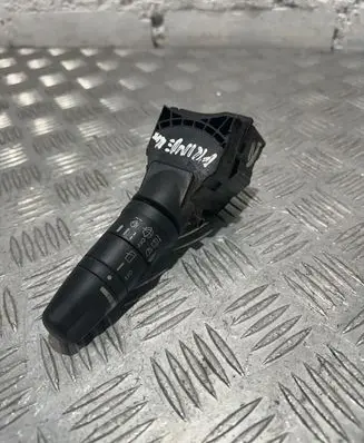Nissan Primera Wiper control stalk 25260A765