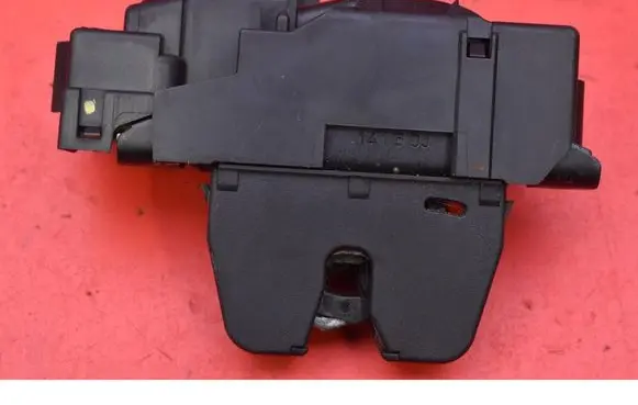 Peugeot 508 RXH Tailgate/trunk/boot lock/catch/latch 