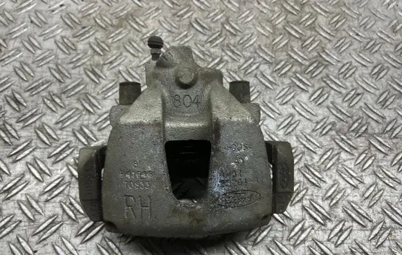 Ford Explorer VI Rear brake caliper