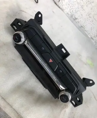 Mazda CX-30 Climate control unit Bdmc61190a