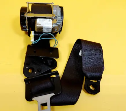 Chrysler PT Cruiser Front seatbelt 601008064